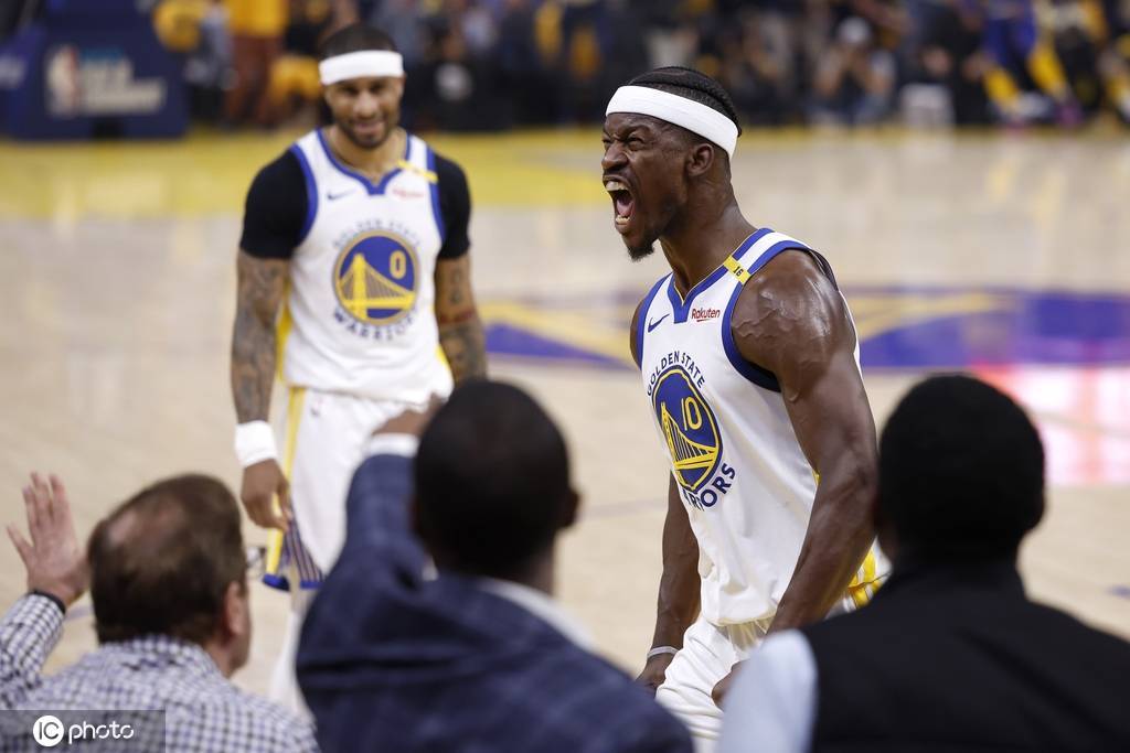 勇士灰熊半场：巴特勒开启季后赛模式 库里高效15+7